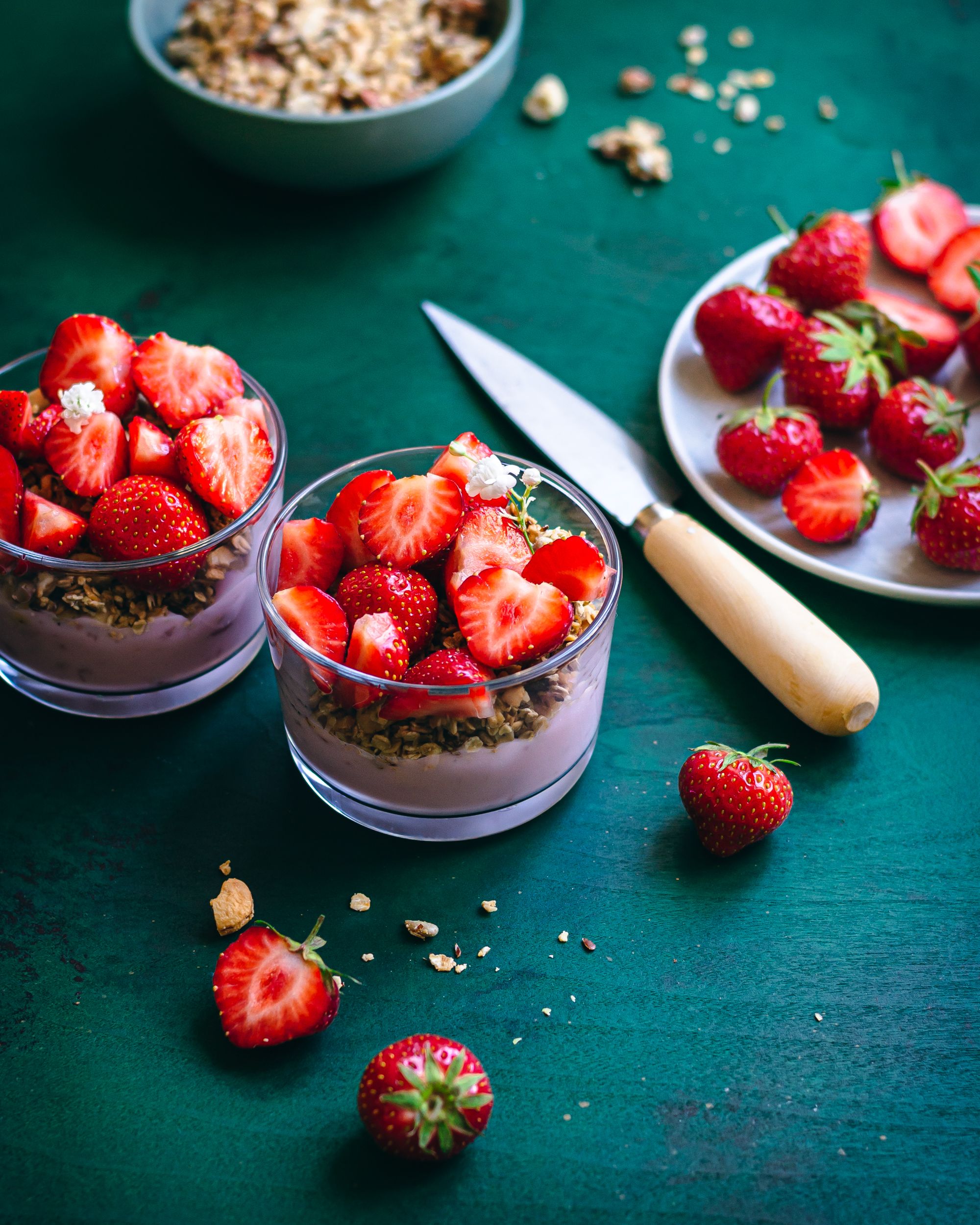 Petits pots aux fraises // Breakfast & Bowls Photographe culinaire