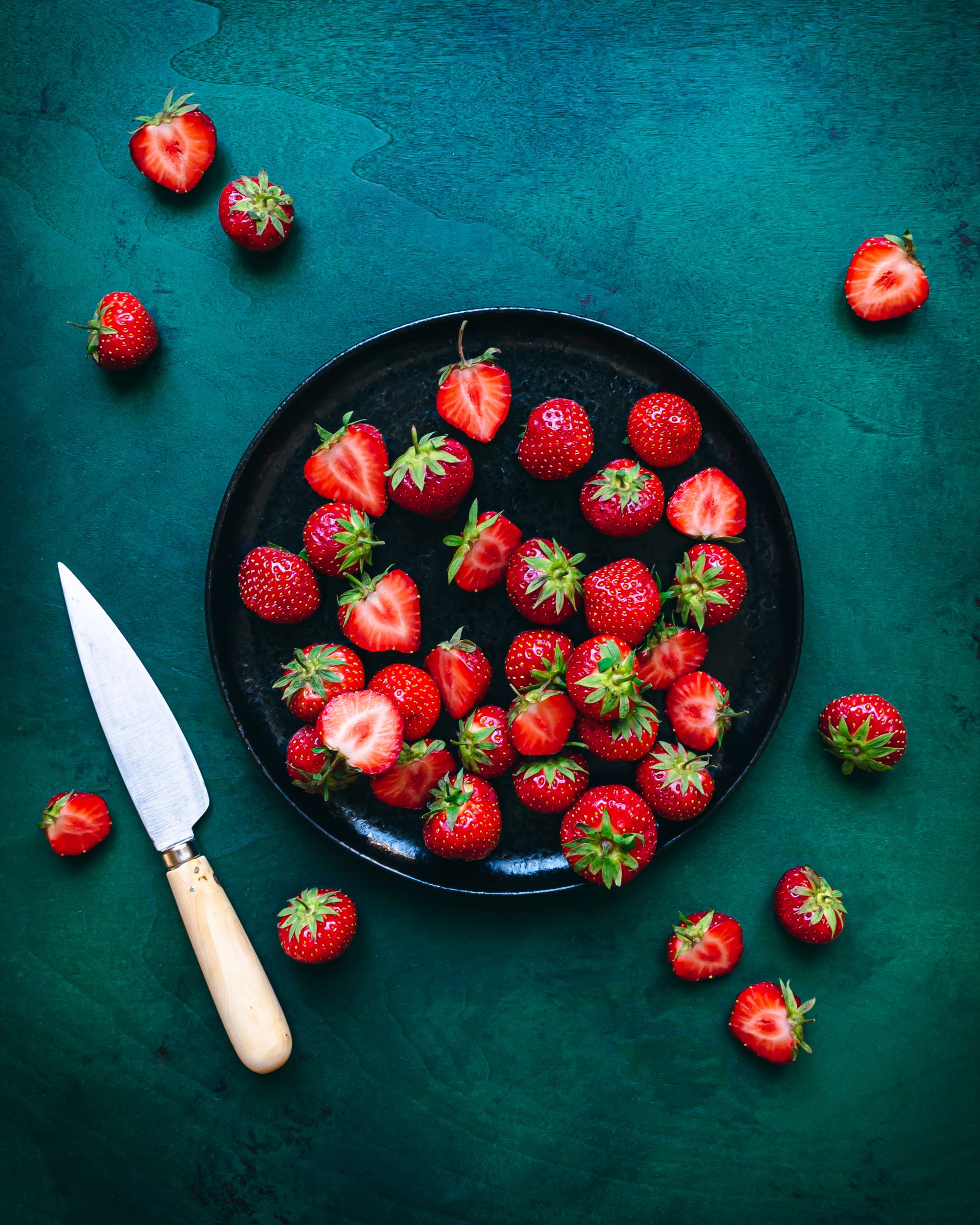 Cueillette de fraises // Breakfast & Bowls Photographe culinaire